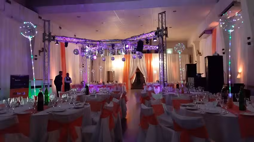 Sal&oacute;n Amigos del Bien