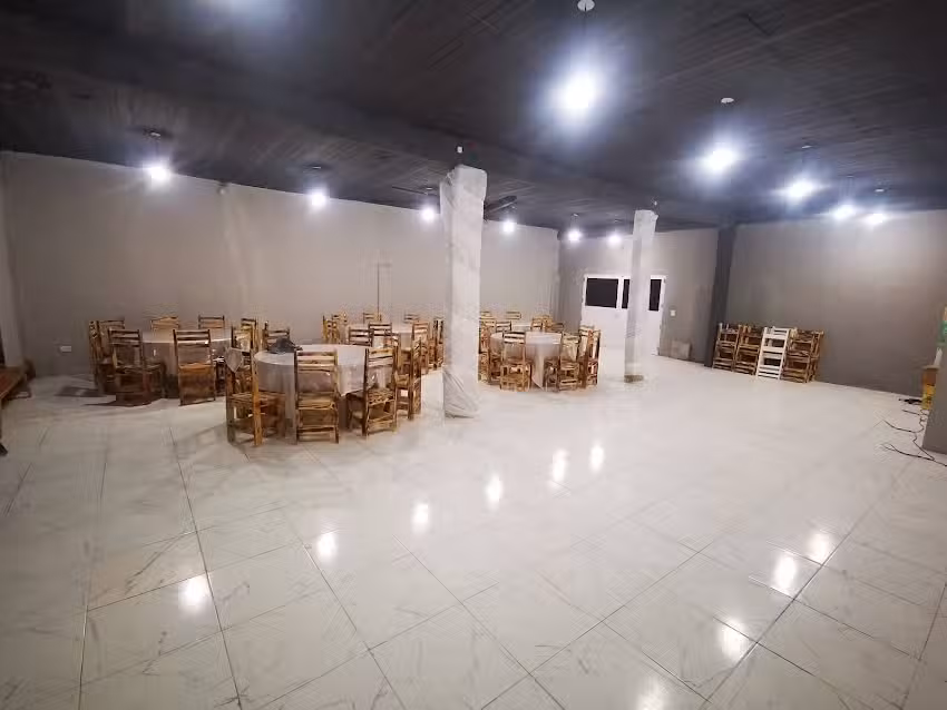 Sal&oacute;n atwe eventos (sal&oacute;n,quincho y pileta)