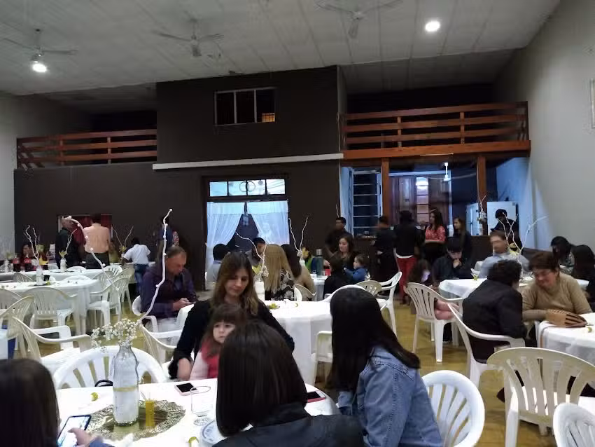 Sal&oacute;n Bar&oacute;n Hirsch