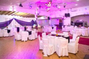 Sal&oacute;n C&eacute;sares