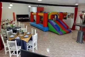 Sal&oacute;n de evento los Jazmines