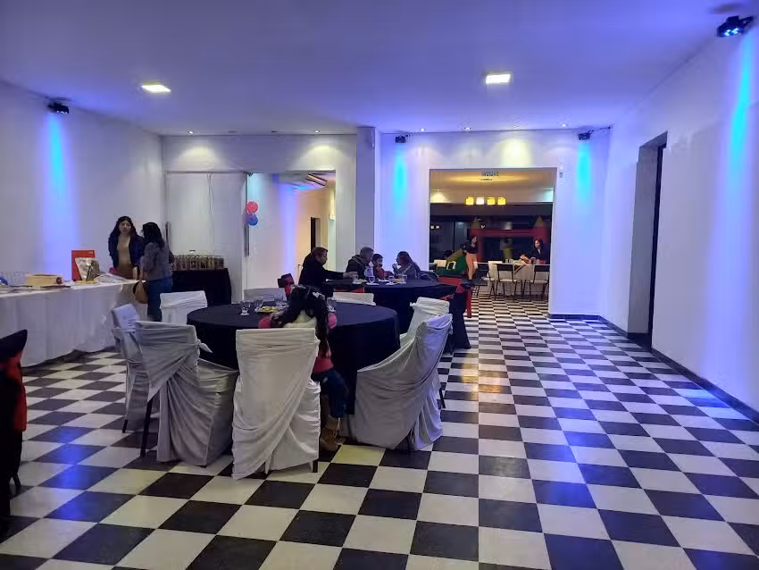 Salon de eventos Adriatico
