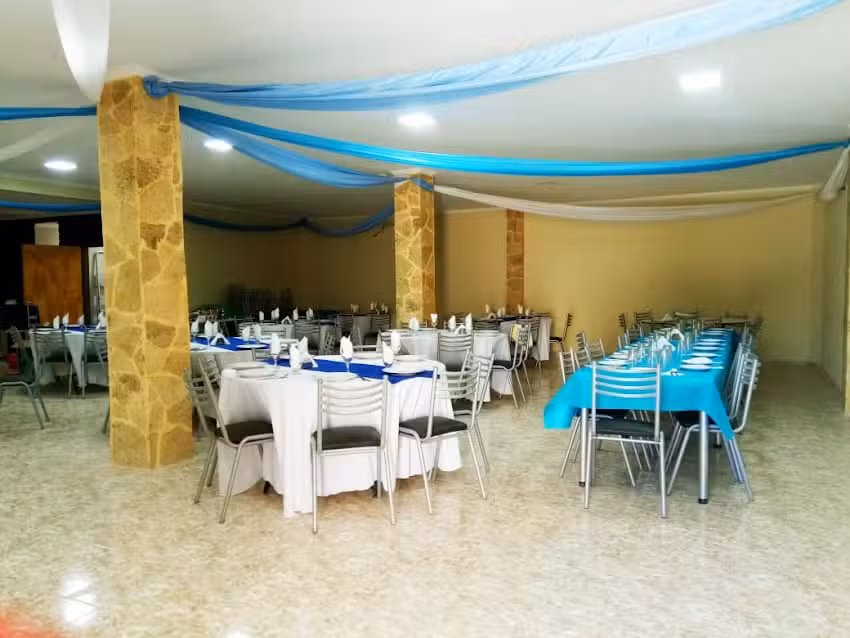 Sal&oacute;n De Eventos Amancay