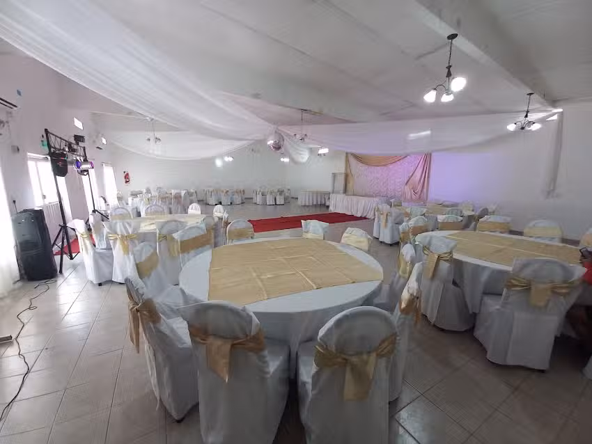 Salon De Eventos Bratten