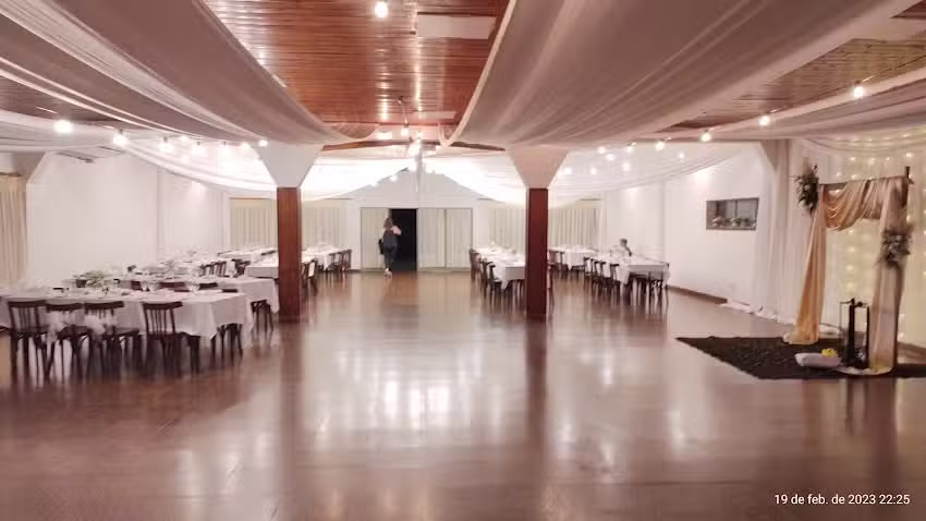 Sal&oacute;n de Eventos del centro Juvenil Cooperativista