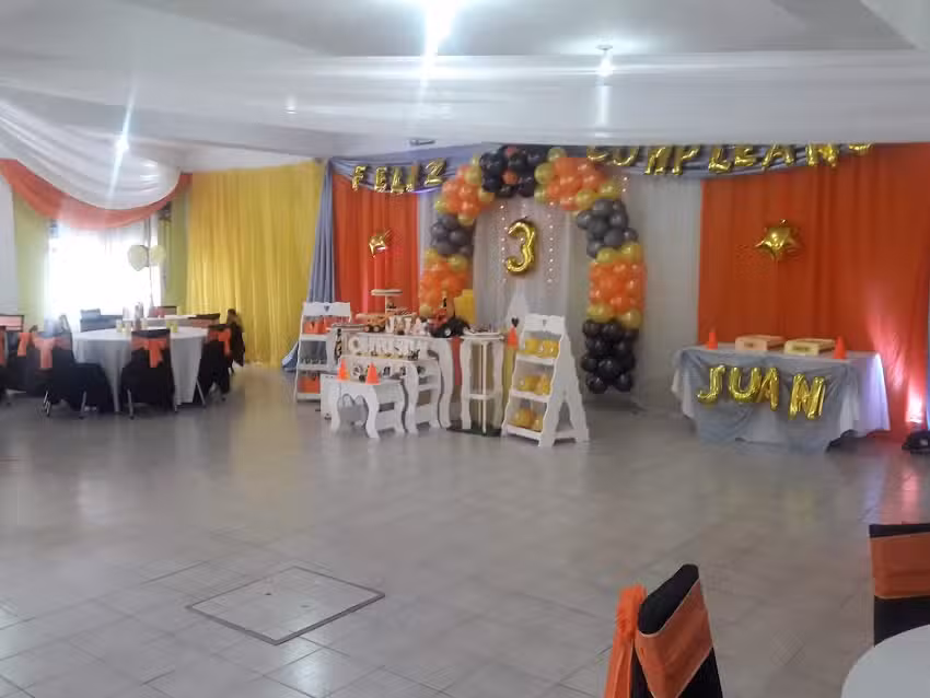 Salon de Eventos EGB