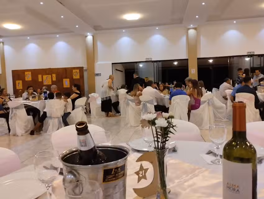 Sal&oacute;n de Eventos EGUINOR