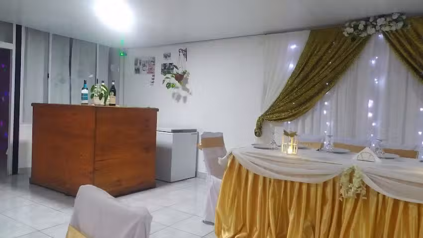 Sal&oacute;n de eventos &ldquo;El Amanecer &ldquo;