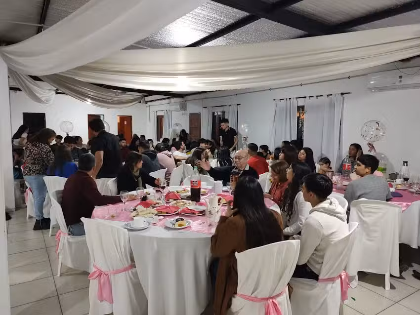 Sal&oacute;n de eventos FyF