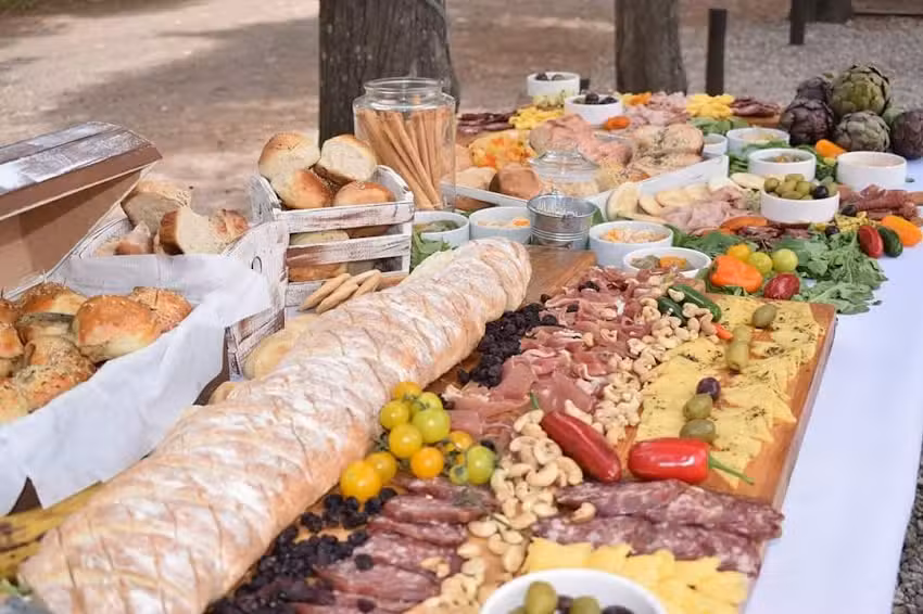 Sal&oacute;n de Eventos Jard&iacute;n de Rold&aacute;n