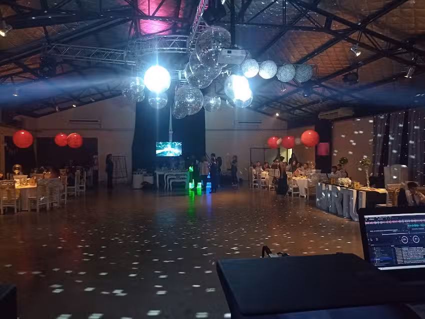 Sal&oacute;n de eventos La quinta