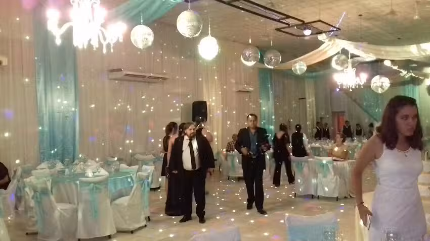 Sal&oacute;n De Eventos La Vaque