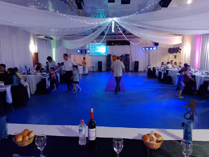 Sal&oacute;n de eventos Sol&Luna