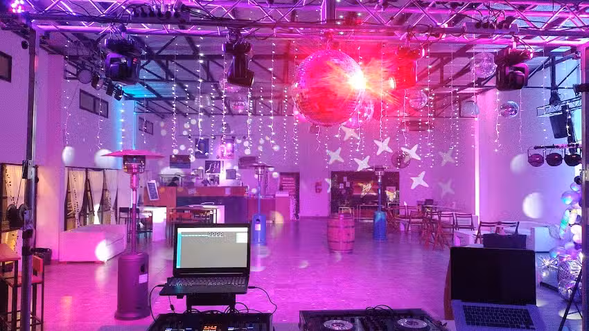 Sal&oacute;n de fiesta breyer