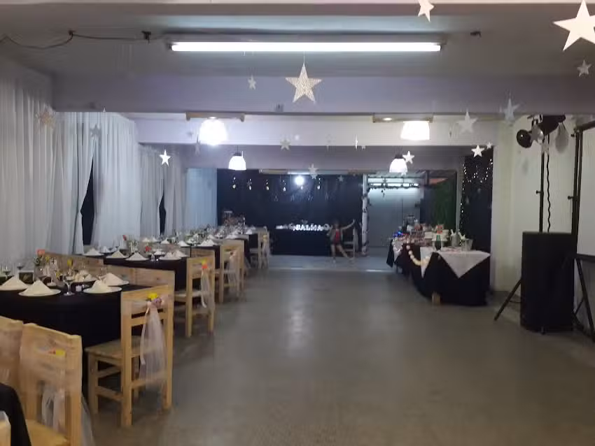 Salon De Fiesta Helena