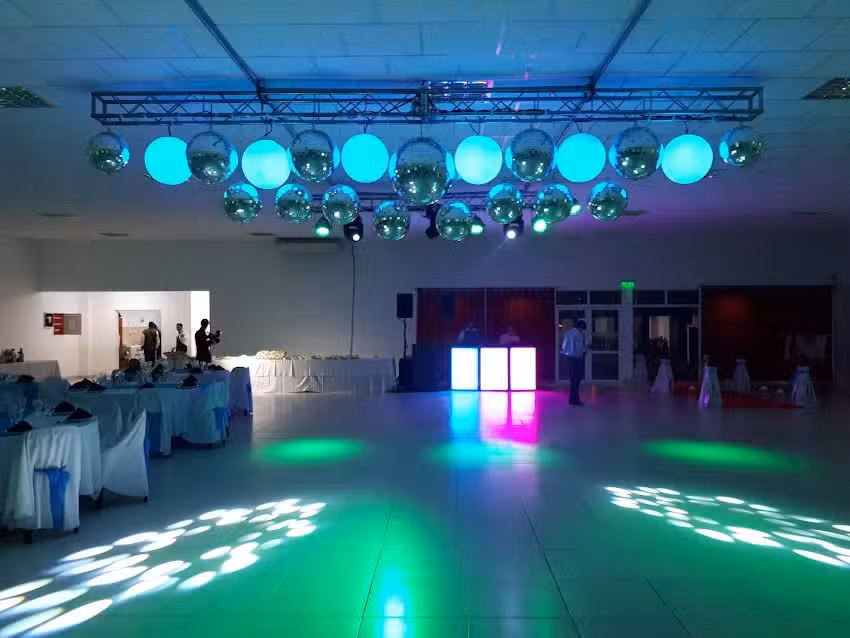 Salon De Fiestas De Camioneros