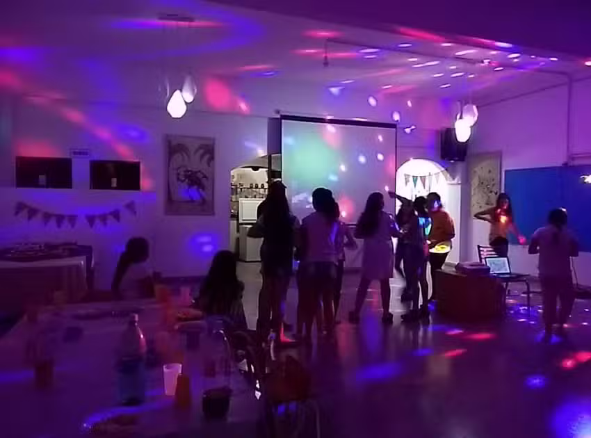 Sal&oacute;n de Fiestas Flik
