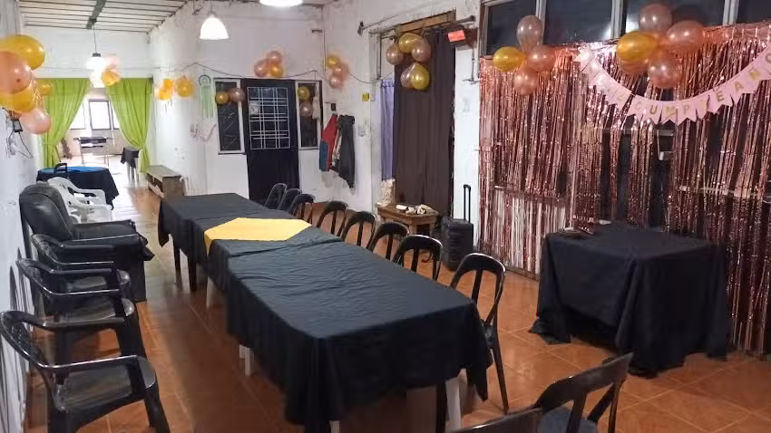 Salon De Fiestas L&L