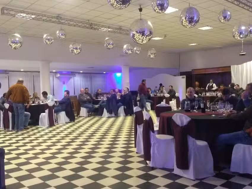 Salon de Fiestas La Rural