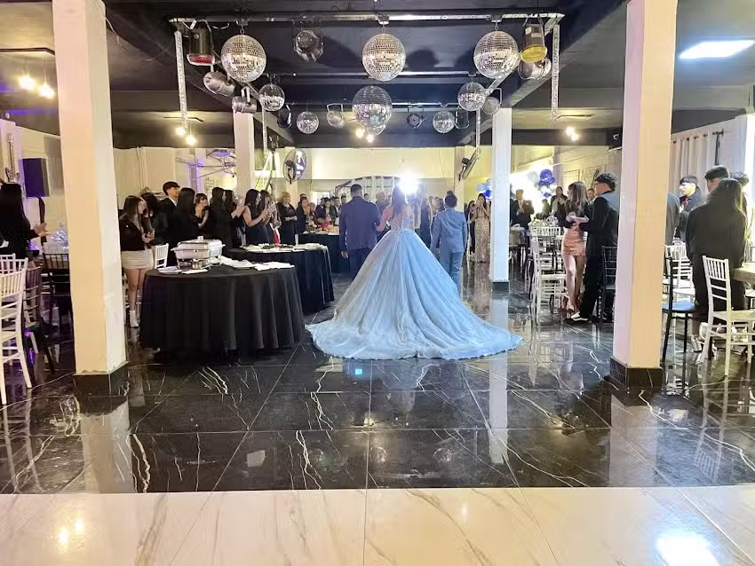 Sal&oacute;n de fiestas Las Palmeras