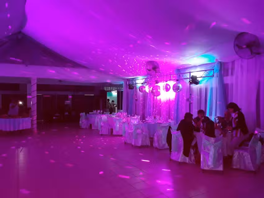 Salon De Fiestas Los Pinos