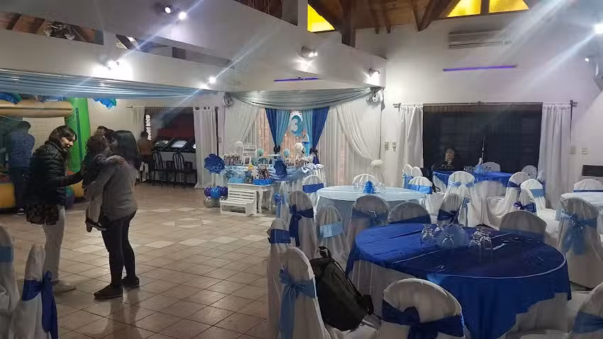Sal&oacute;n de fiestas Melody