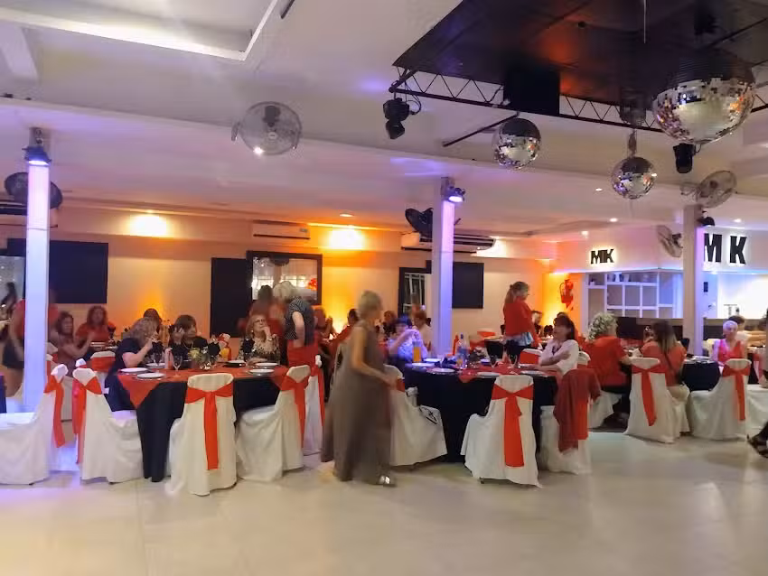 Sal&oacute;n de fiestas Monte Karmelo