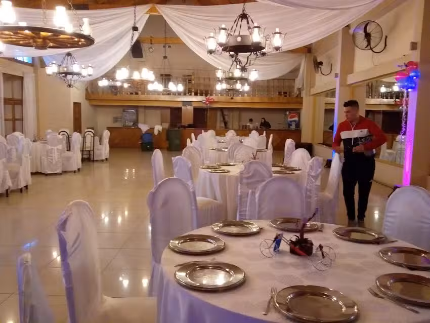 Salon de Fiestas Noche de Sue&ntilde;os