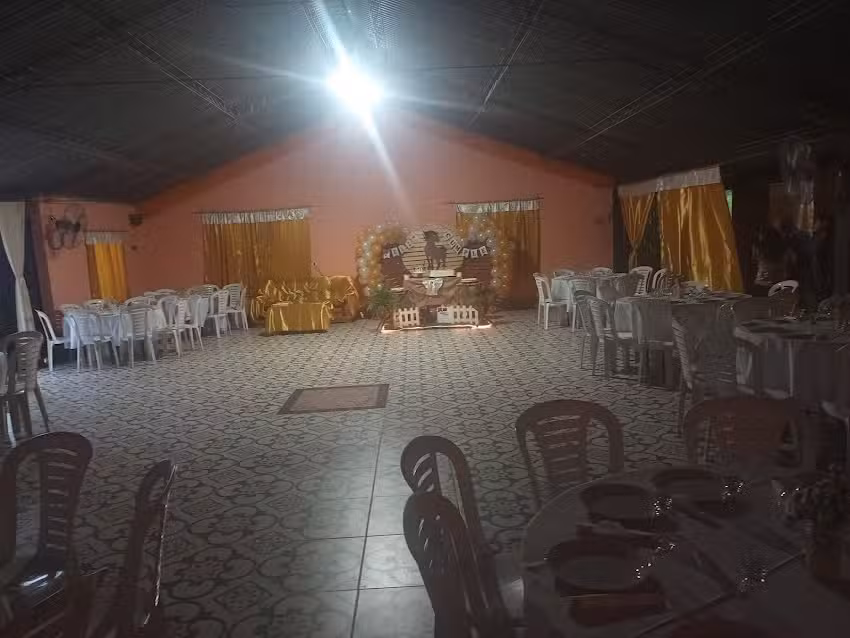 Salon de fiestas y eventos familia campo ( WAKADAM)
