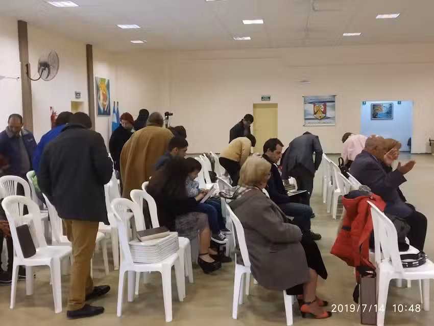 Sal&oacute;n de usos m&uacute;ltiples