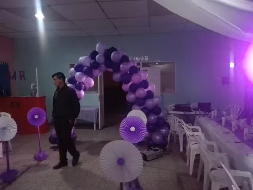 Sal&oacute;n De Usos M&uacute;ltiples