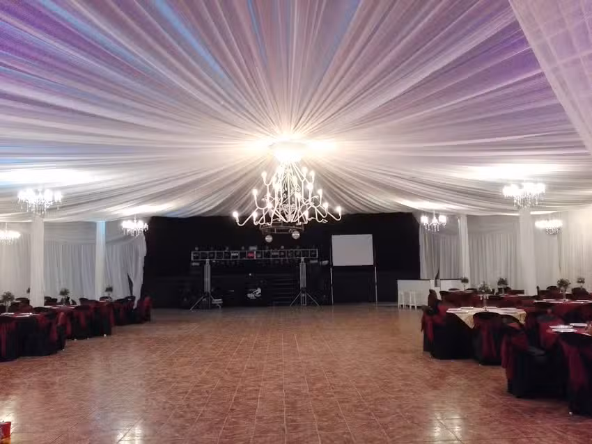 Sal&oacute;n del Club Ucraniano