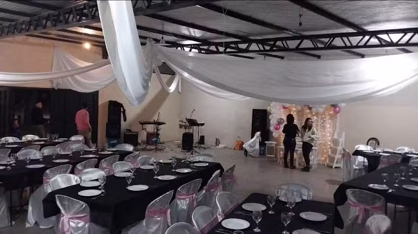 Sal&oacute;n LA QUINTA