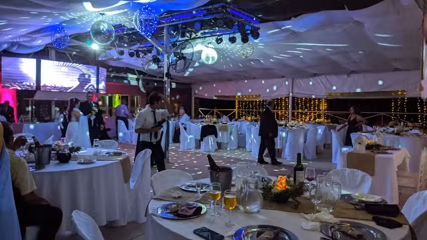 Sal&oacute;n Los Cardales
