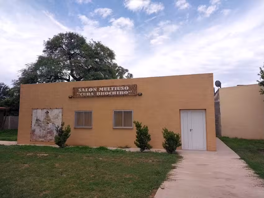 SALON MULTIUSO &ldquo;CURA BROCHERO&rdquo;