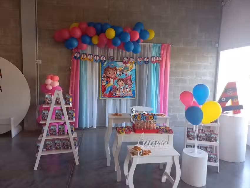 Sal&oacute;n para eventos infantiles Hakuna Matata