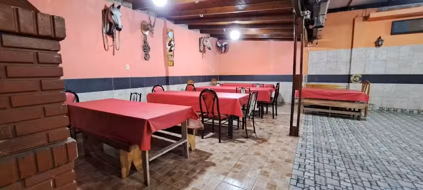 SALONCITO LOS PRIMOS