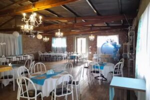 Salónde Eventos La Escondida, diurnos y nocturnos. Fiestas infantiles, sociales y empresariales. Deck Patio Parrilla