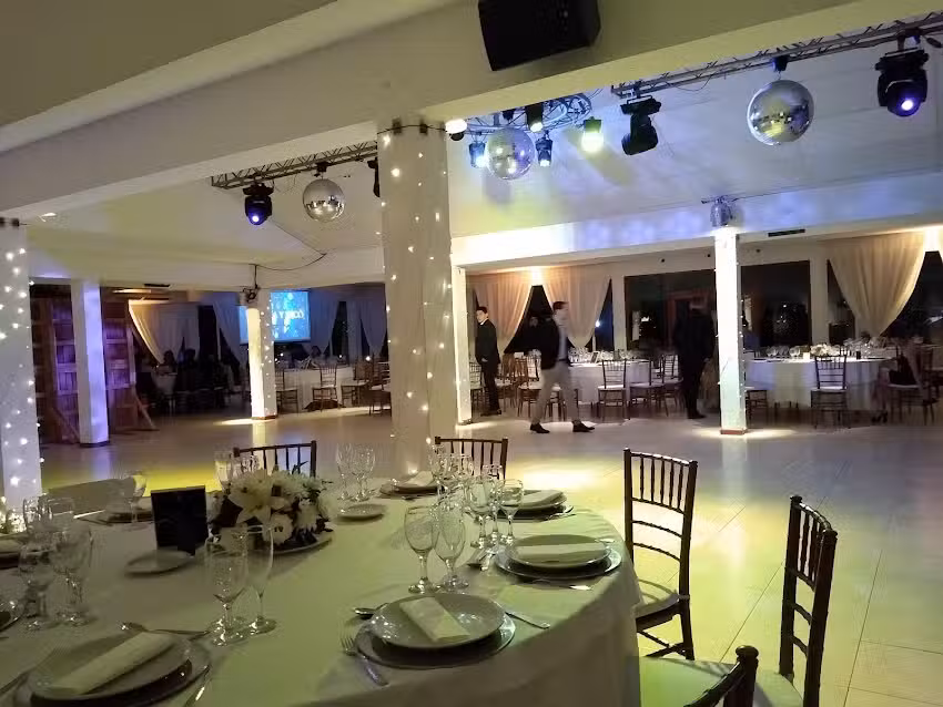 SKY BLUE Parque de Eventos