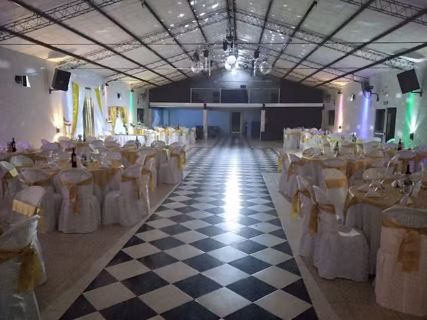 Tina Sal&oacute;n de Fiestas y Eventos