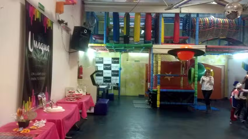 Unique Espacio Multieventos