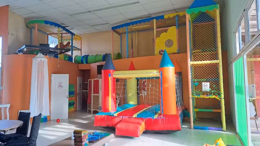 Verte Re&iacute;r En San Pedro