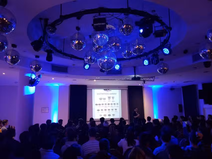 Vriv Eventos Salon de Fiestas